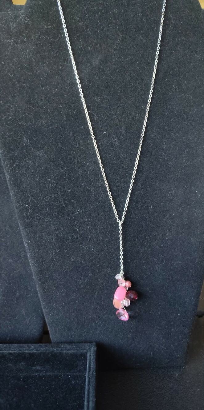 Vintage Avon 16" necklace, pink dangle stones